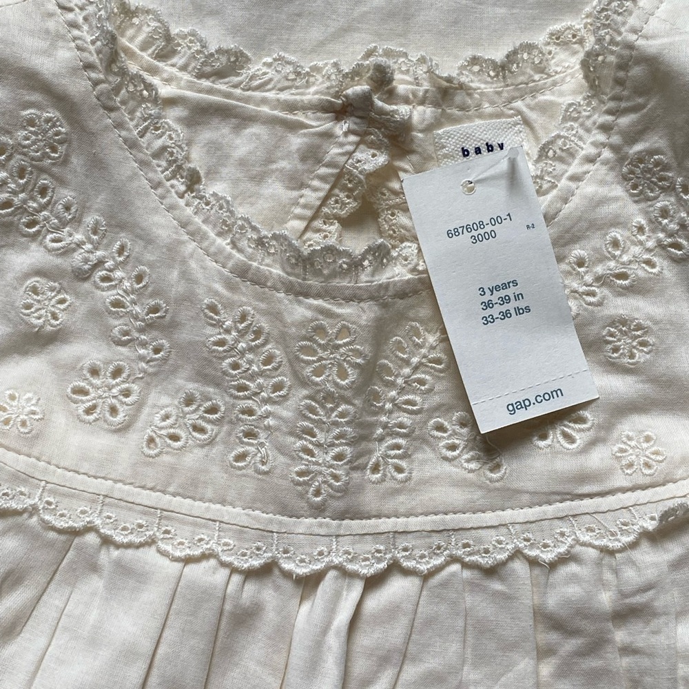 NWT Baby Gap toddler dress - Picture 3 of 4
